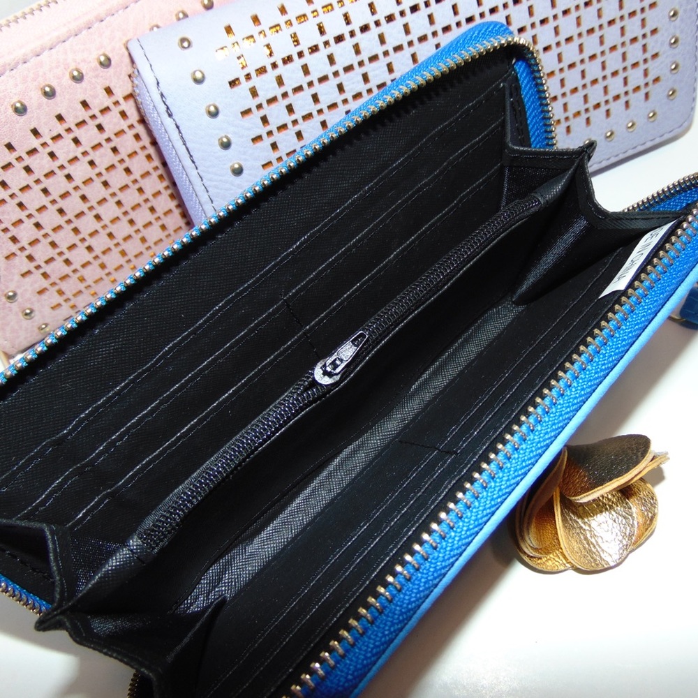 Wristlets Wallets - Picture 4 of 5